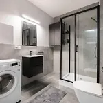 Modern And Elegant 3city In By Renters Apartamento *