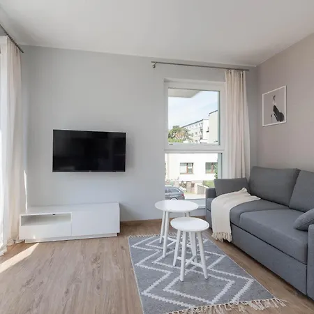 Stylowe Studia Niedaleko Stacji Kolejowej By Renters