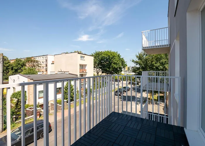 Modern And Elegant 3city In By Renters شقة