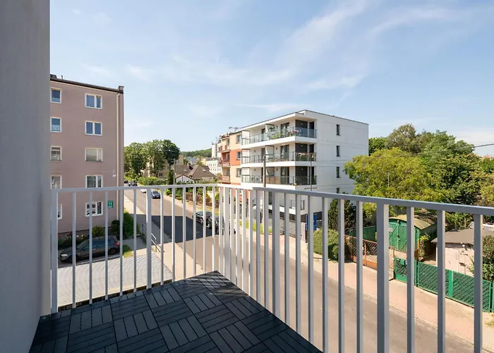 Modern And Elegant 3city In By Renters *