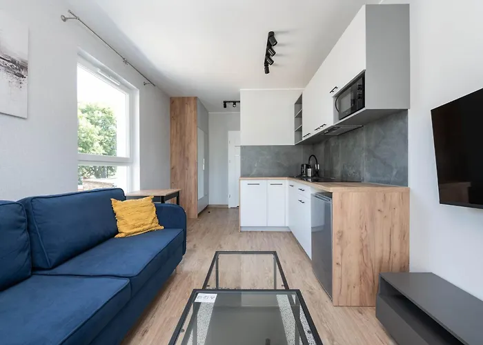 Modern And Elegant 3city In By Renters غدينيا