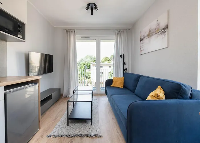 Modern And Elegant 3city In By Renters * غدينيا