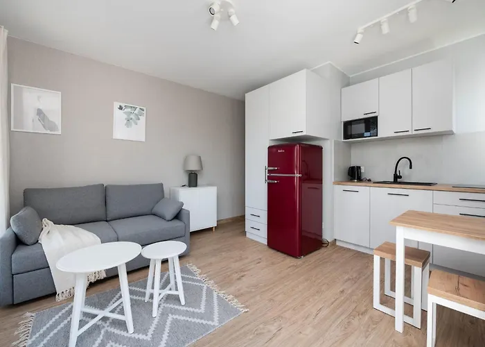 Modern And Elegant 3city In By Renters شقة *