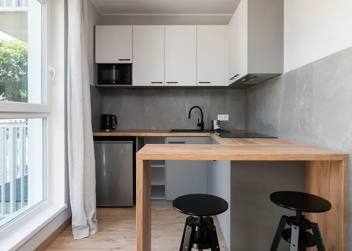 Modern And Elegant 3city In By Renters *